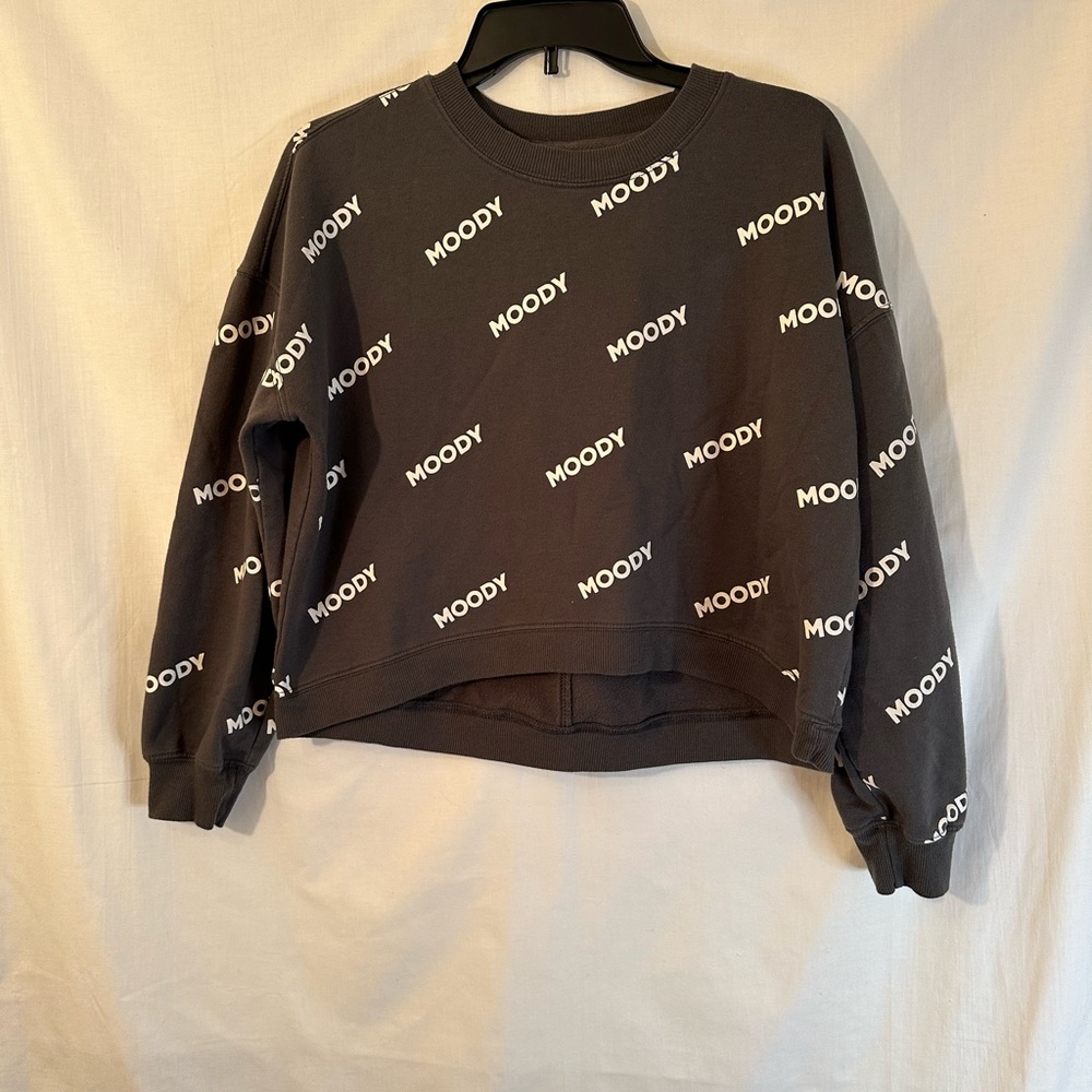 Cute dark gray cropped sweatshirt size medium